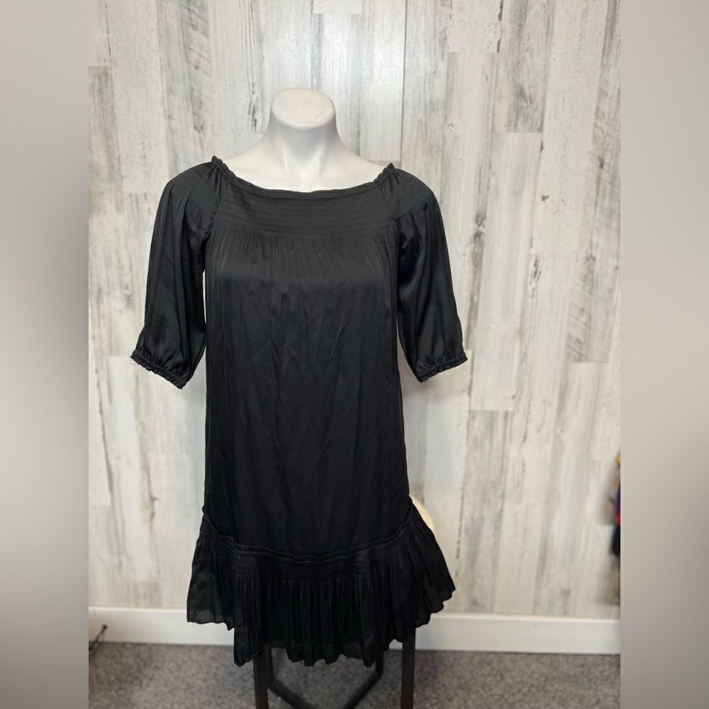 Black dress 